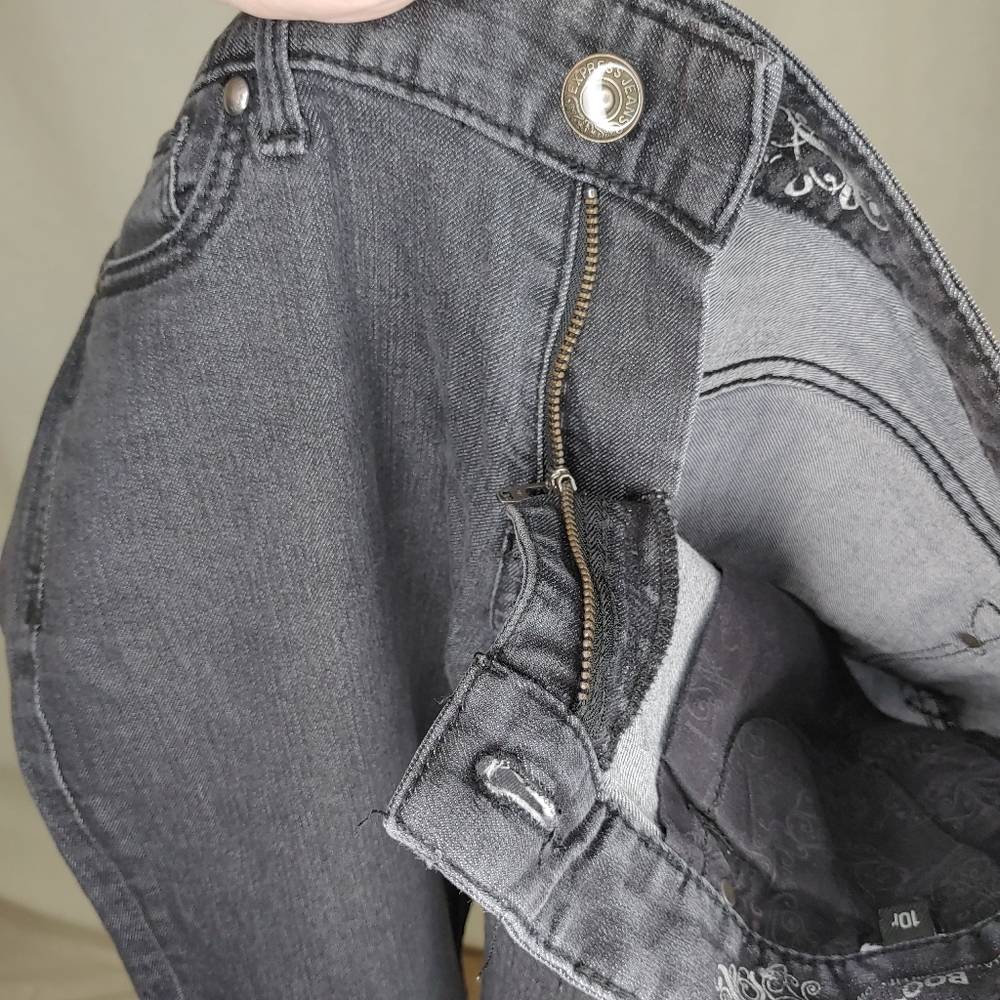 Express Stella Regular Fit Low Rise Bootcut Jeans - Picture 6 of 6